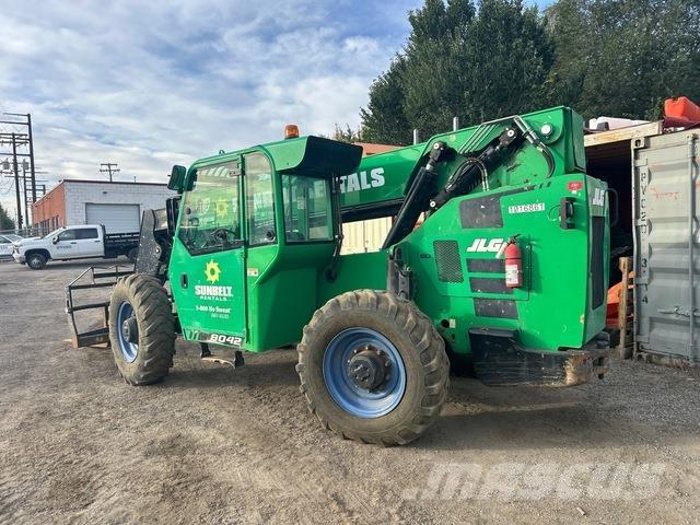 JLG 8042 Carretillas telescópicas