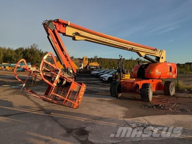 JLG 860SJ Plataforma de trabajo articulada