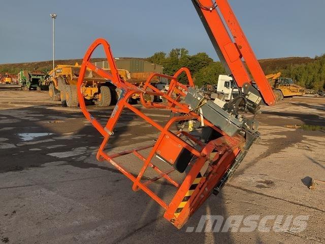 JLG 860SJ Plataforma de trabajo articulada