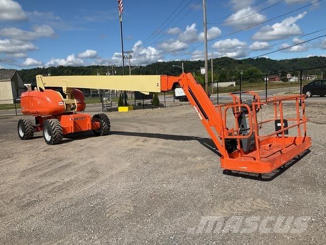 JLG 860SJ Plataforma de trabajo articulada