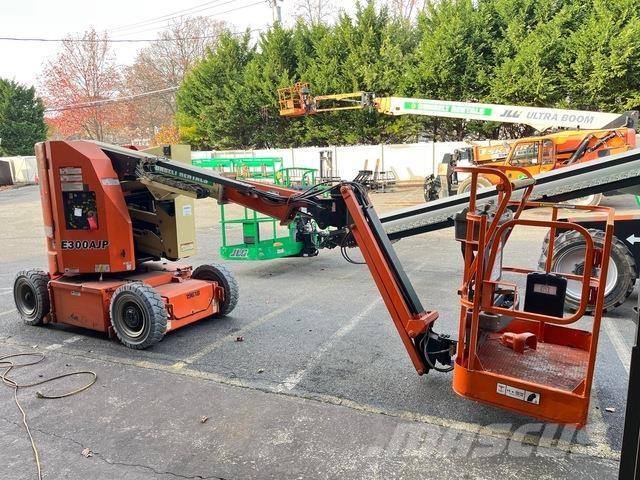 JLG E300 AJP Plataforma de trabajo articulada