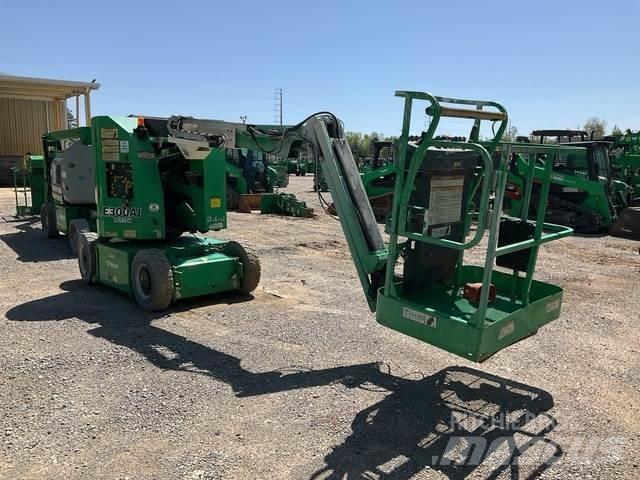JLG E300AJ Plataforma de trabajo articulada