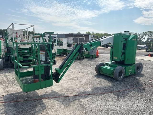 JLG E300AJ Plataforma de trabajo articulada