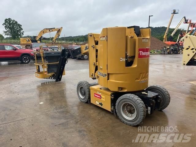 JLG E300AJP Plataforma de trabajo articulada
