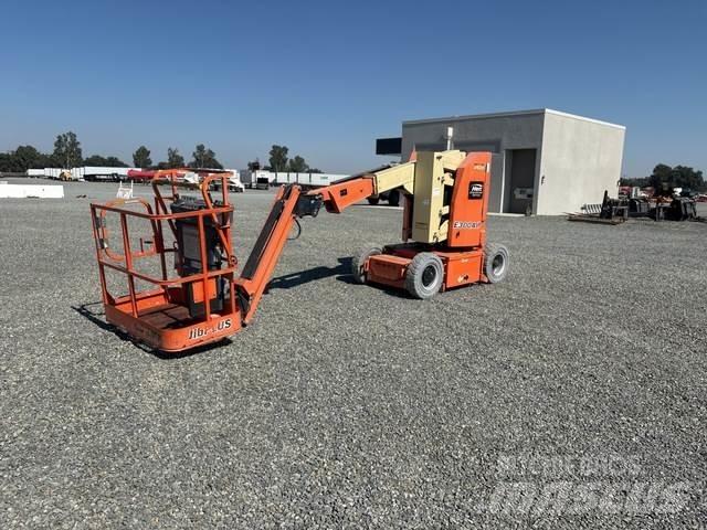 JLG E300AJP Plataforma de trabajo articulada