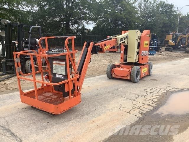 JLG E300AJP Plataforma de trabajo articulada