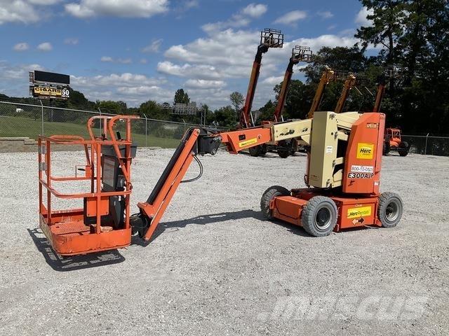 JLG E300AJP Plataforma de trabajo articulada