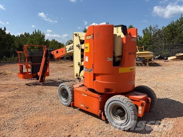 JLG E300AJP Plataforma de trabajo articulada