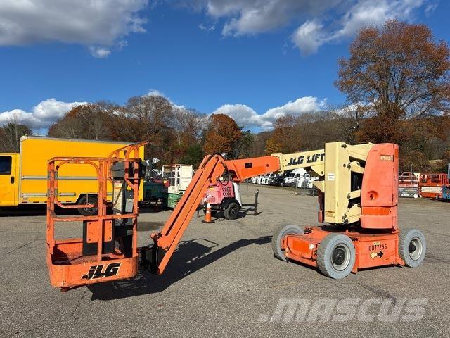 JLG E300AJP Plataforma de trabajo articulada