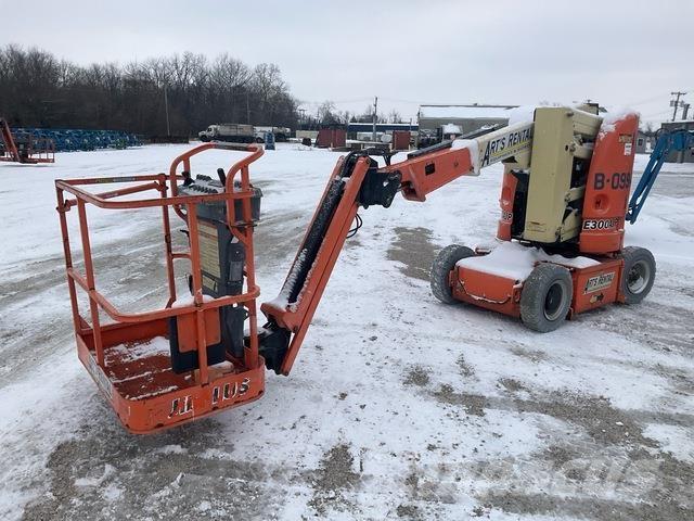 JLG E300AJP Plataforma de trabajo articulada