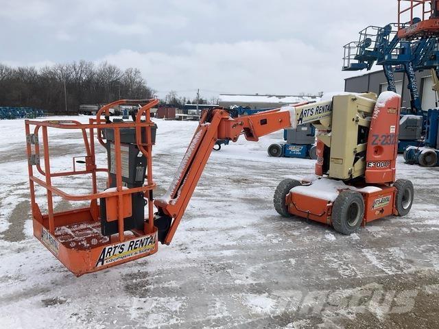 JLG E300AJP Plataforma de trabajo articulada