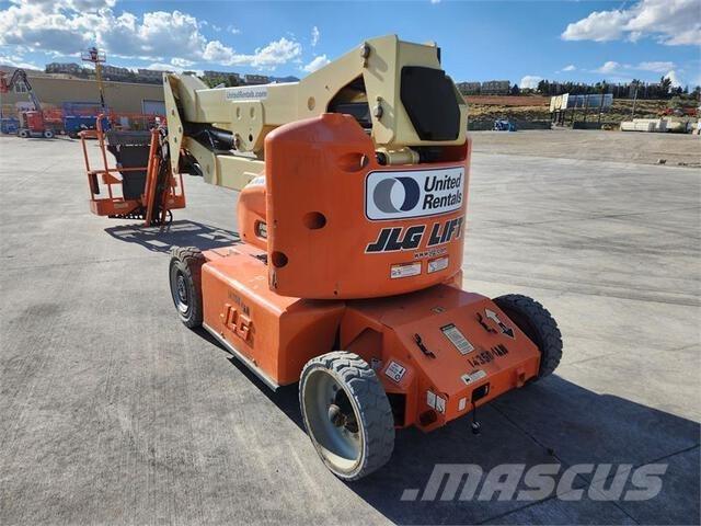 JLG E400AJP Plataforma de trabajo articulada