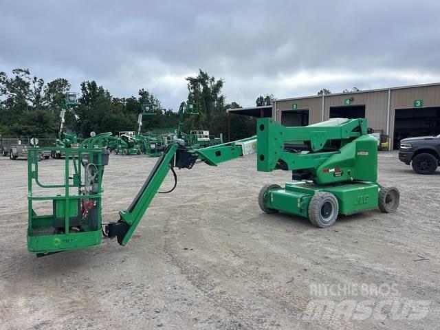JLG E400AJPN Plataforma de trabajo articulada
