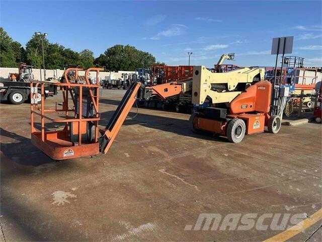 JLG E400AJPN Plataforma de trabajo articulada