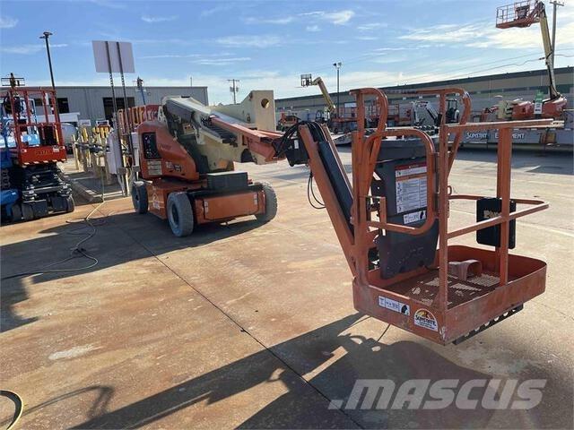 JLG E400AJPN Plataforma de trabajo articulada