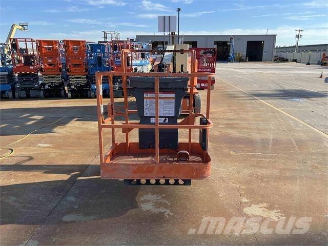 JLG E400AJPN Plataforma de trabajo articulada