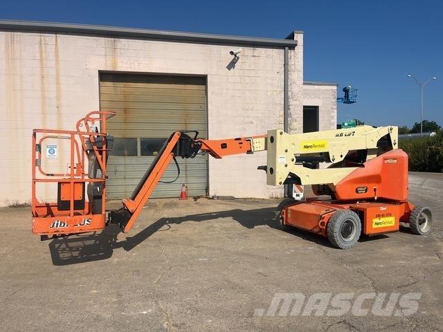JLG E400AJPN Plataforma de trabajo articulada