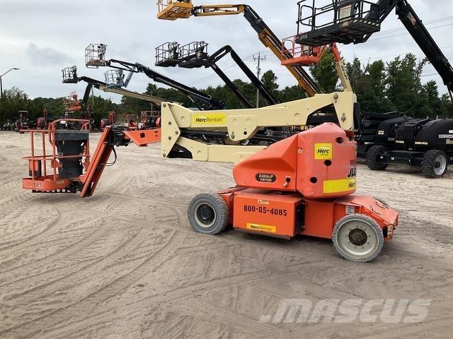 JLG E400AJPN Plataforma de trabajo articulada