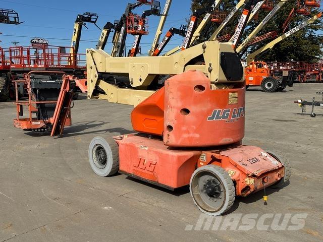 JLG E400AJPN Plataforma de trabajo articulada