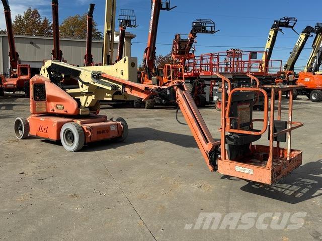 JLG E400AJPN Plataforma de trabajo articulada