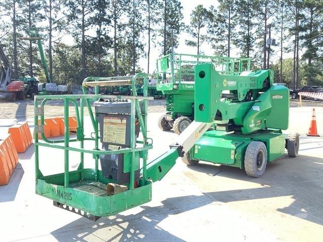 JLG E400AN Plataforma de trabajo articulada
