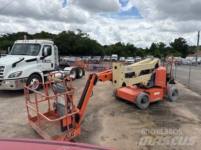 JLG E450AJ Plataforma de trabajo articulada