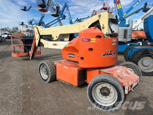 JLG E450AJ Plataforma de trabajo articulada