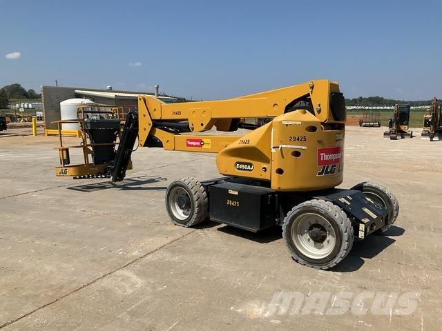 JLG E450AJ Plataforma de trabajo articulada