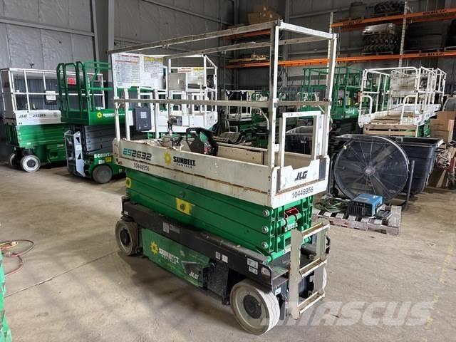 JLG ES2632 Plataformas tijera