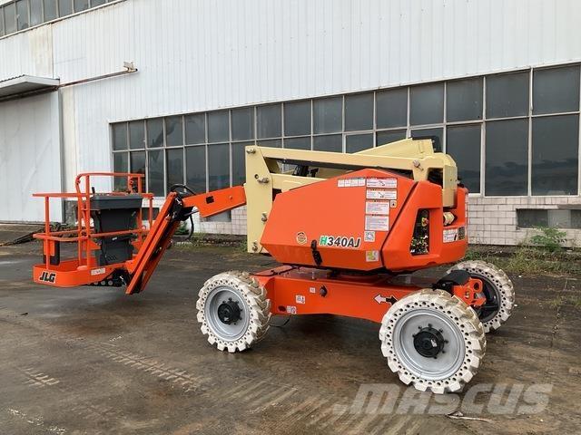 JLG H340AJ Plataforma de trabajo articulada