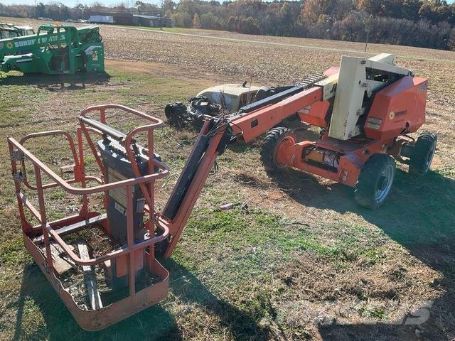 JLG H340AJ Plataforma de trabajo articulada