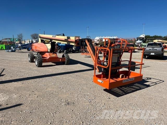 JLG M600JP Plataforma de trabajo articulada