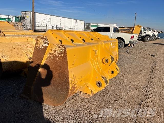 John Deere  Cucharones