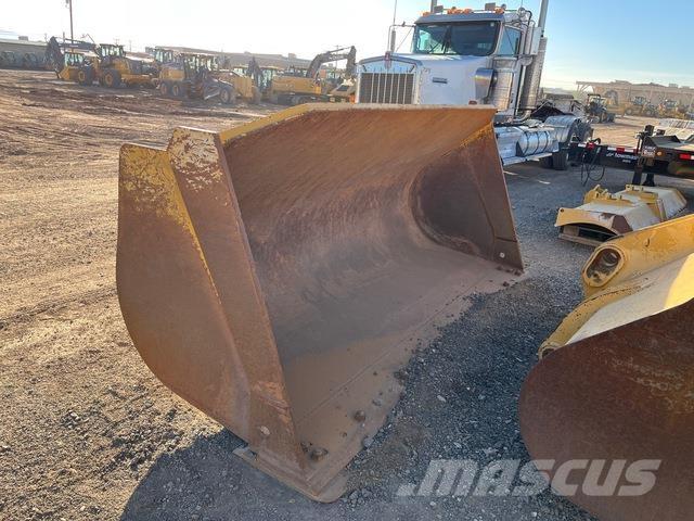 John Deere  Cucharones