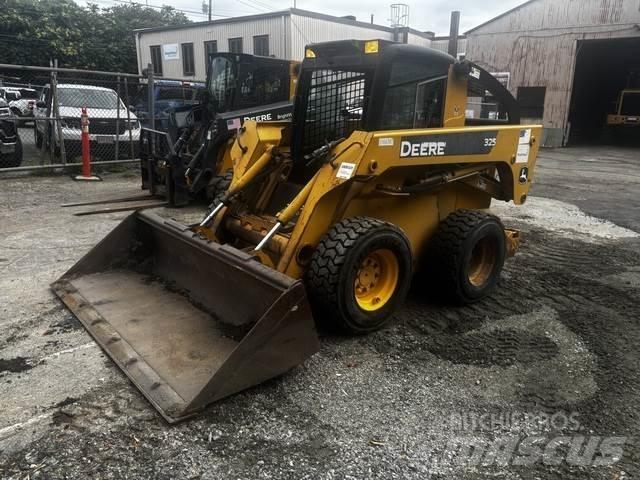 John Deere 325 Minicargadoras