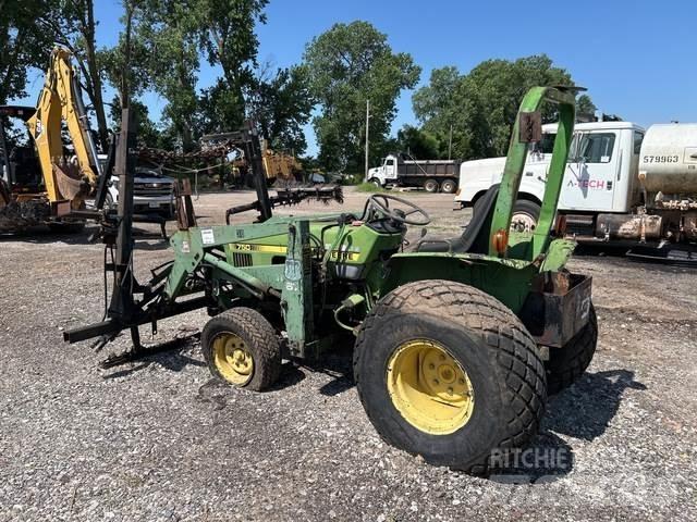 John Deere 750 Tractores compactos