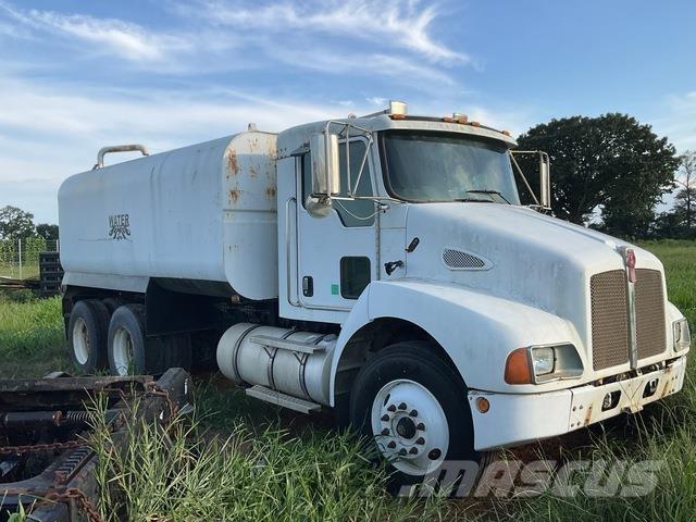 Kenworth T300 Camiones cisterna