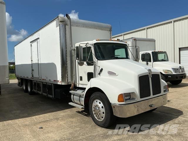 Kenworth T300 Camiones caja cerrada