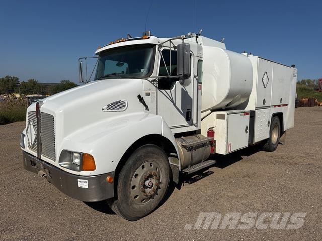 Kenworth T300 Camiones cisterna