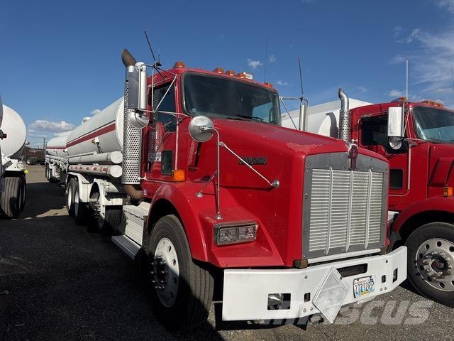 Kenworth T800 Camiones cisterna