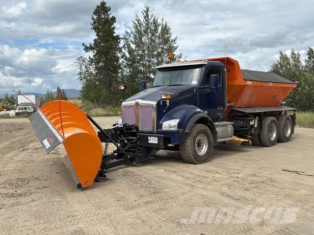 Kenworth T880 Láminas y cuñas quitanieves