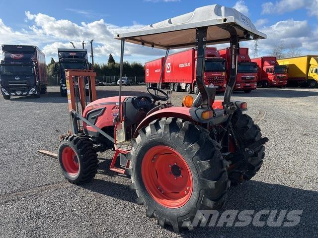 Kioti DK4810M Tractores