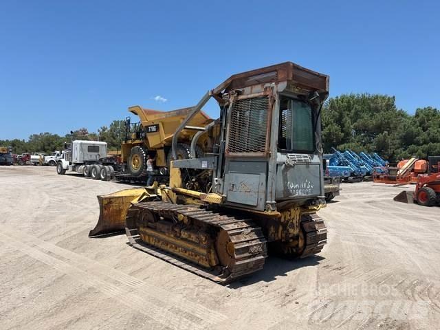 Komatsu D39P-1 Buldozer sobre oruga