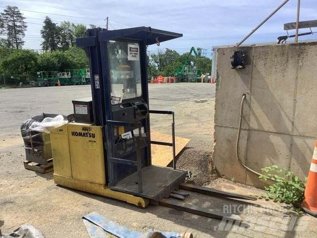 Komatsu MPF15 Recogepedidos de media altura