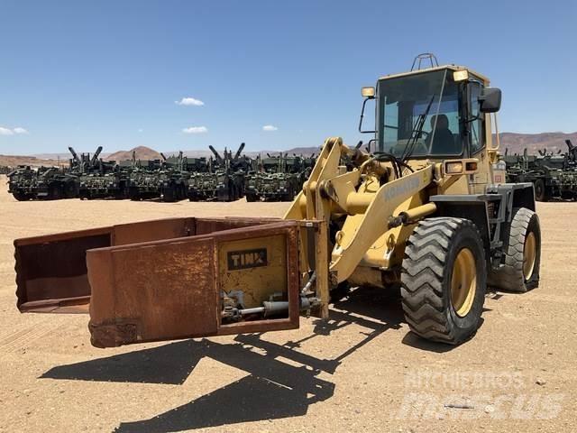 Komatsu WA120 Cargadoras sobre ruedas