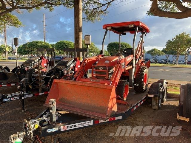 Kubota B26TLB Retrocargadoras