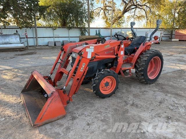 Kubota L2800D Tractores