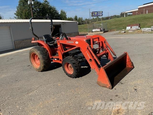 Kubota L3130D Tractores compactos