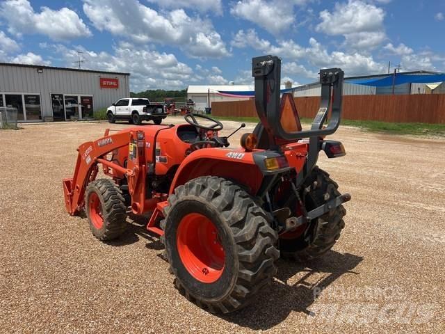 Kubota L3901D Tractores