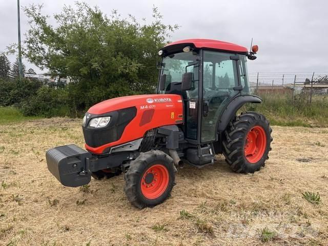 Kubota M4-071N Tractores compactos